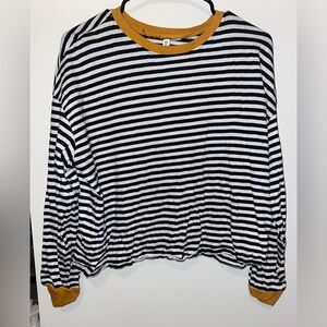 Simple Crop Long Sleeve